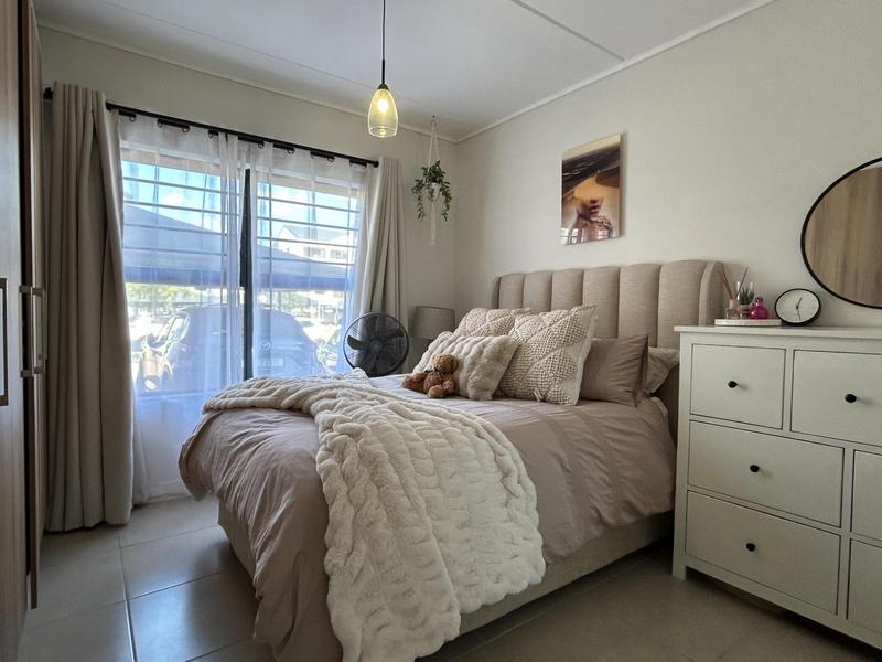 To Let 3 Bedroom Property for Rent in Sandown Western Cape
